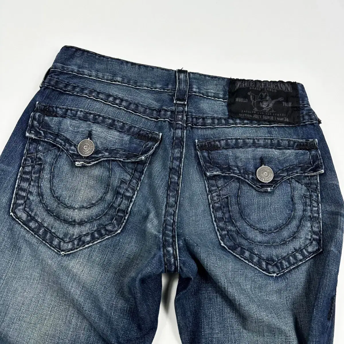 トゥルーレリジョンUSAストレートストレートデニムパンツ (32 インチ)